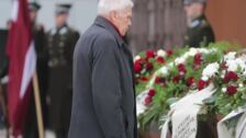 Letonia conmemora a las víctimas de la ocupación soviética