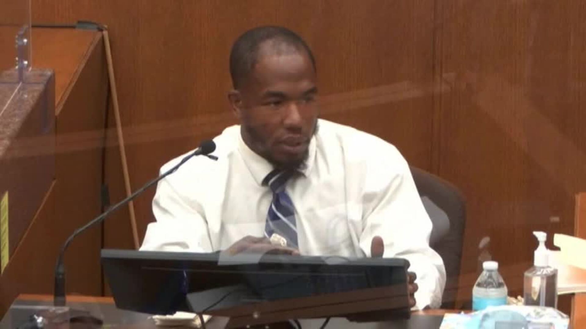 Los testigos comienzan a declarar en el juicio por la muerte de George Floyd