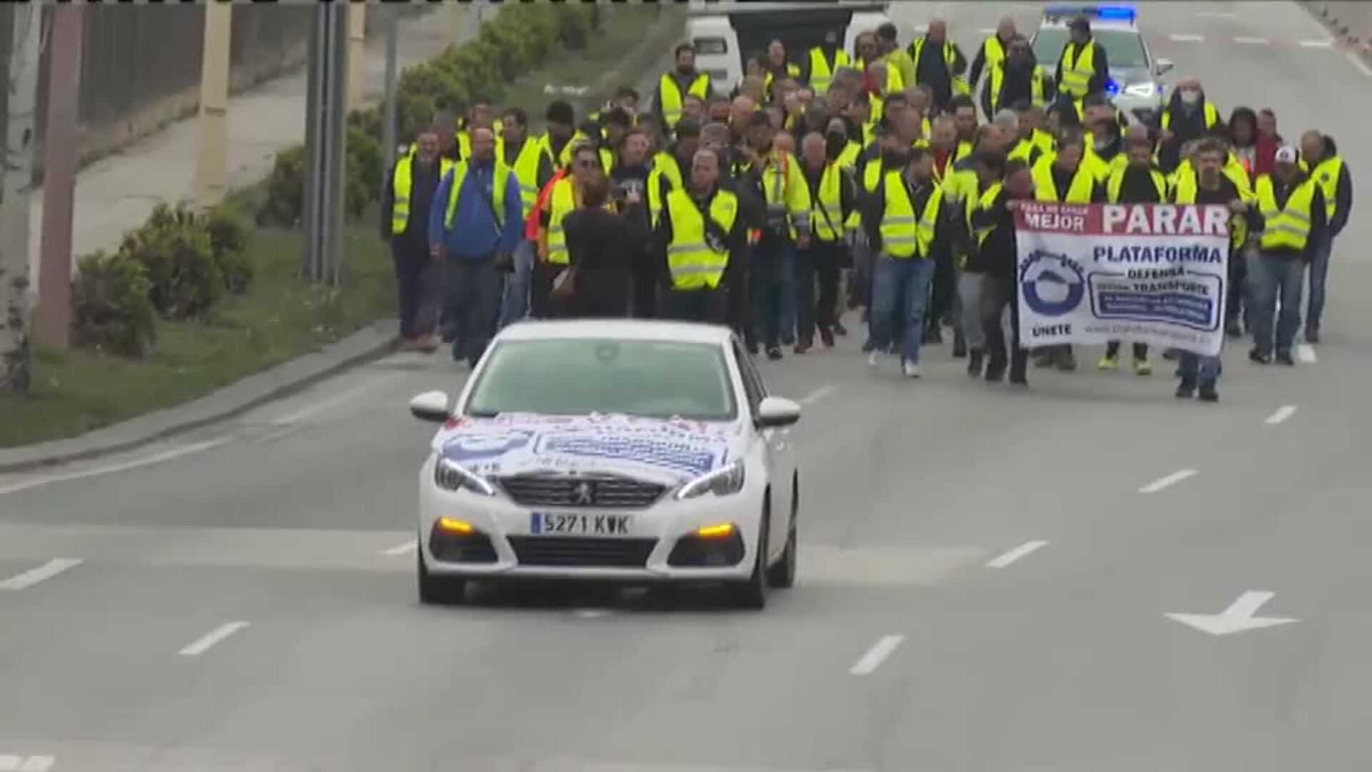 Transportistas de Barcelona continuarán con los paros mientras no se prohíba trabajar a pérdidas