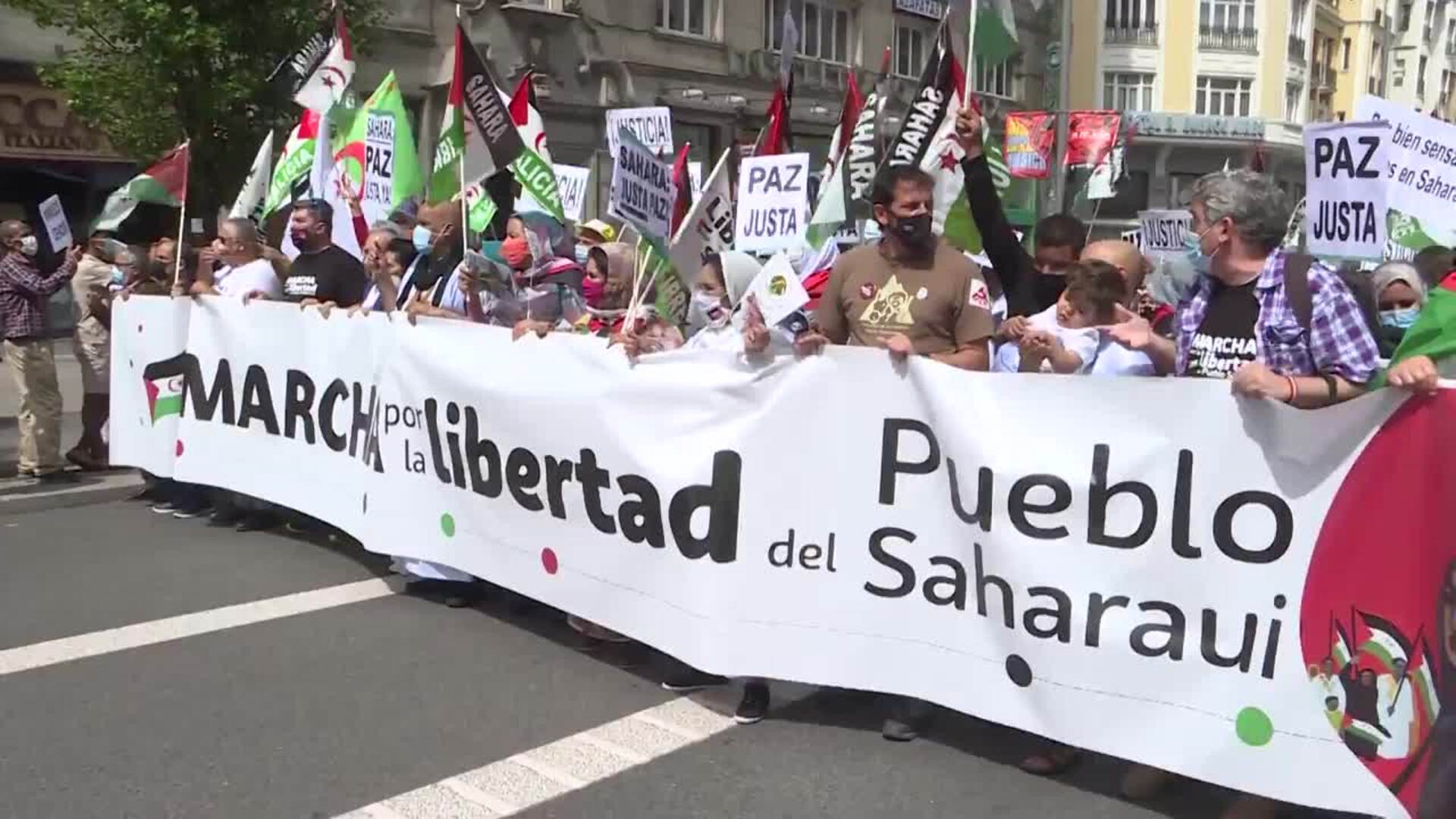 Partidos y manifestantes apoyan al pueblo saharaui y piden a España que actúe