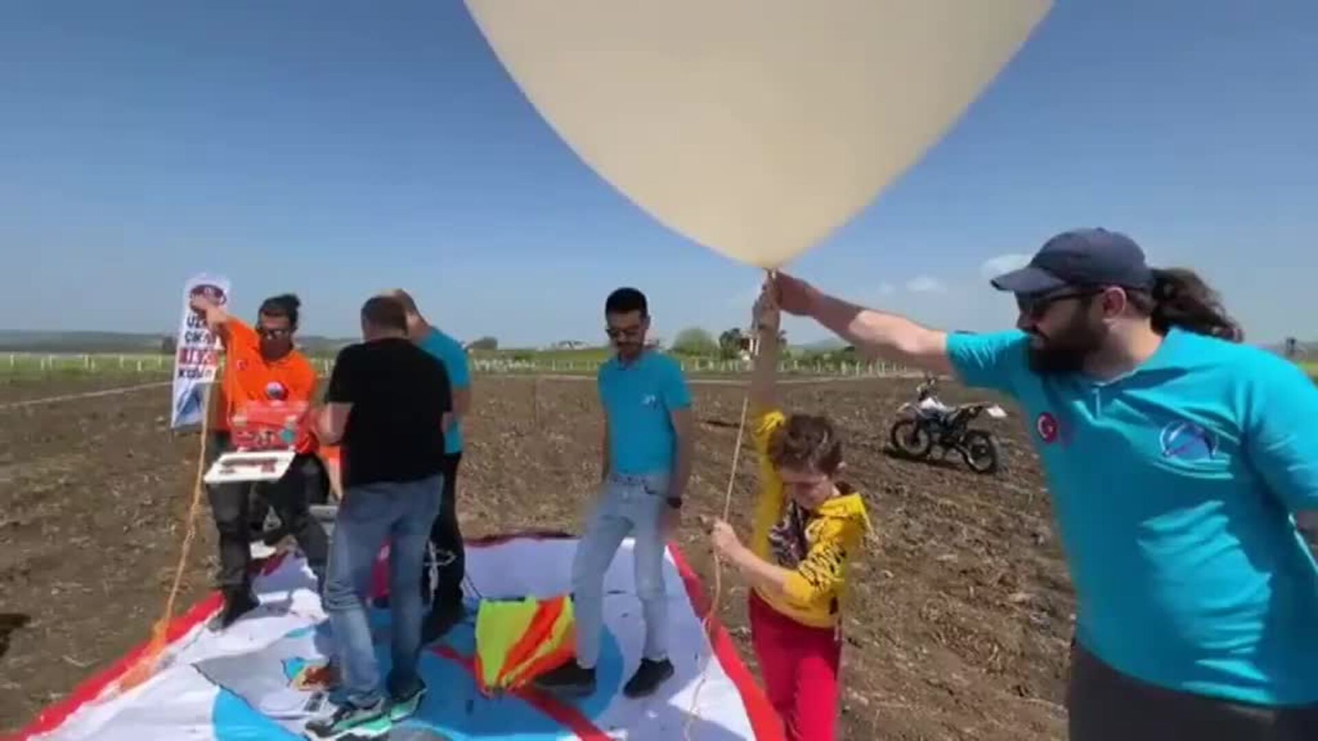 Un restaurante turco lanza por primera vez un kebab al espacio