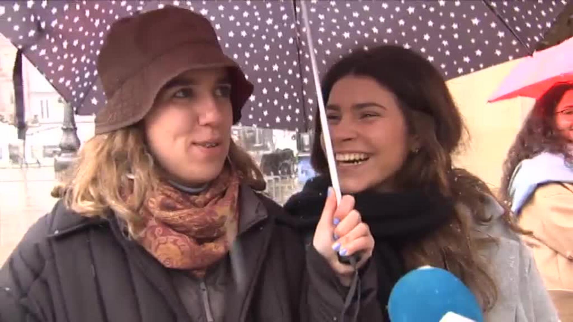 Nieve en Pamplona donde se mantiene el aviso naranja por nevadas