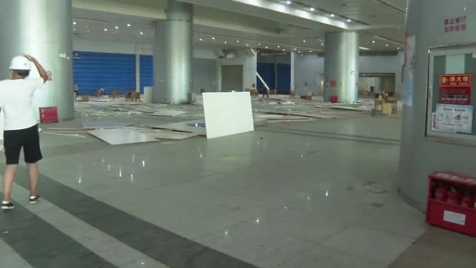 Wuhan comienza su vuelta a la normalidad desmontando hospitales temporales