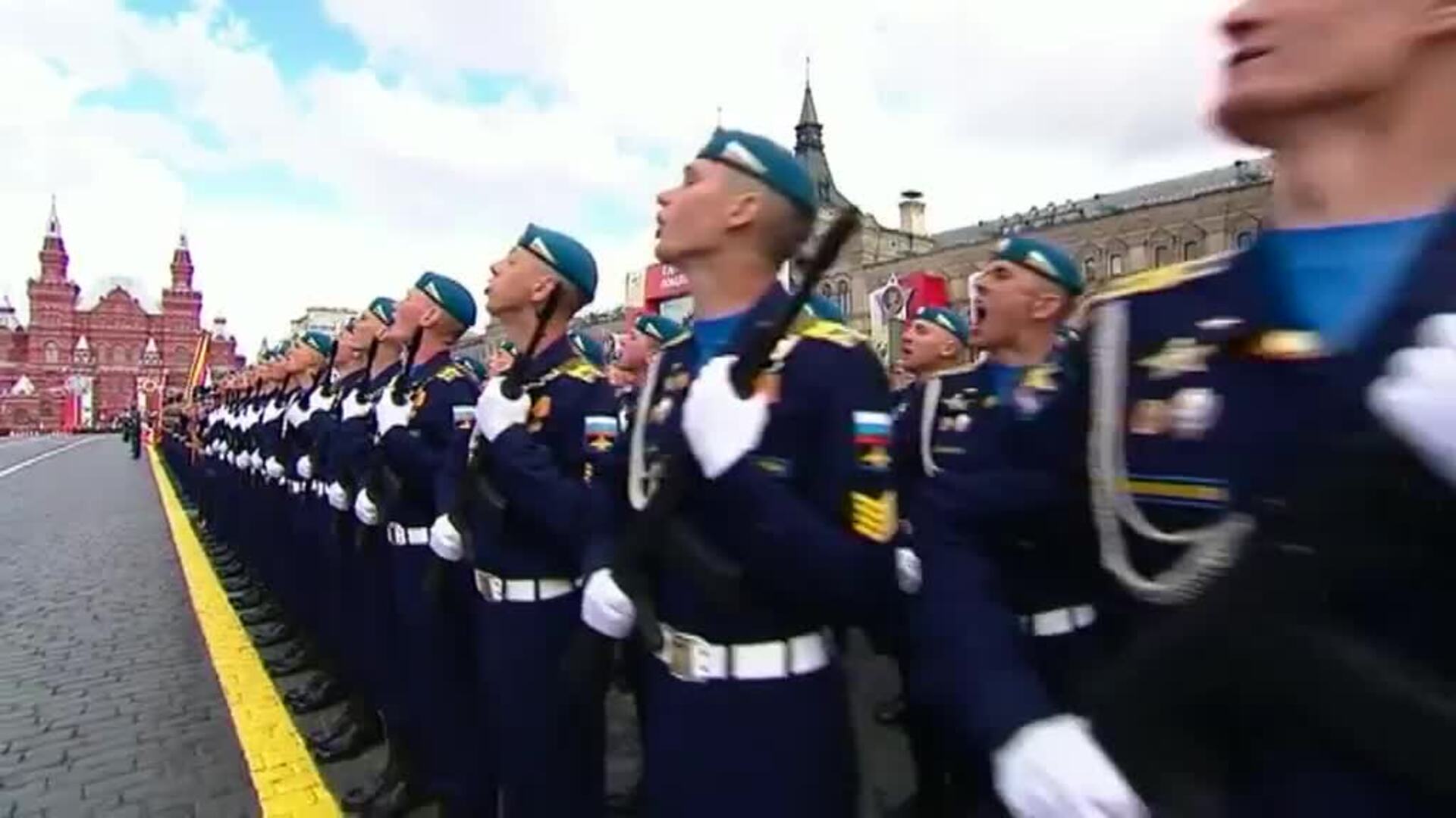 Putin preside el desfile por el Día de la Victoria