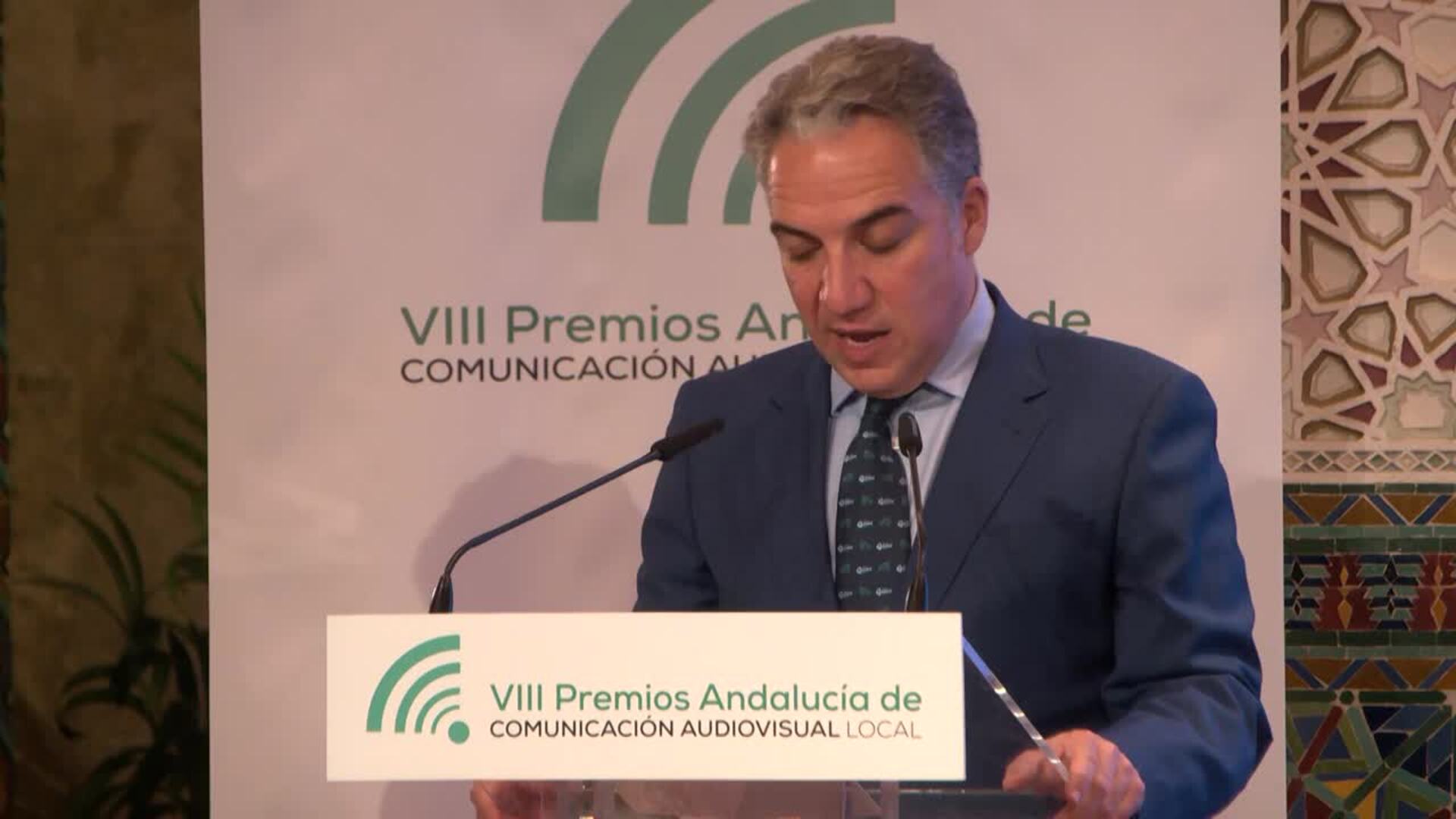 La Junta destaca &quot;la vocación de servicio&quot; de los medios de comunicación locales