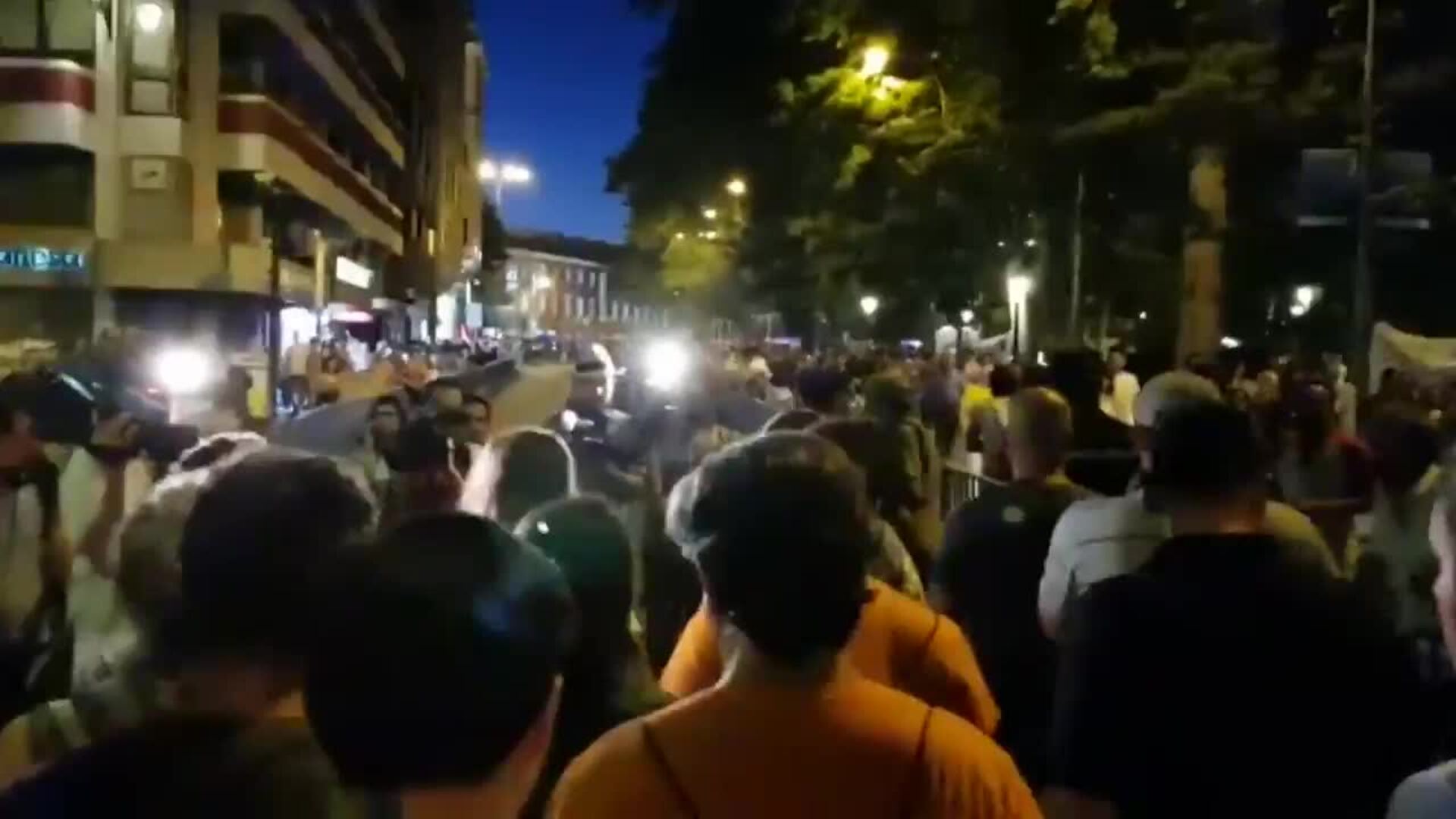 Dirigentes de Cs abandonan la marcha del Orgullo