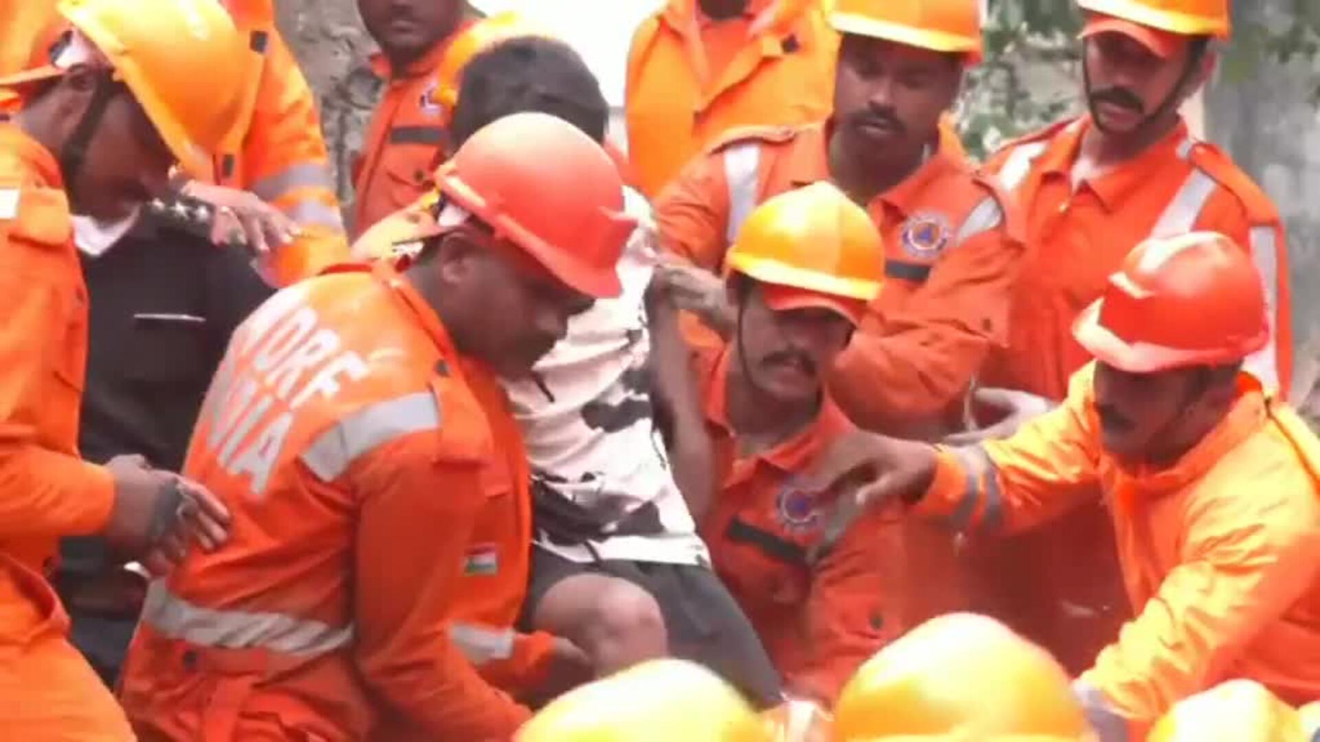 Derrumbe de un edificio en la India