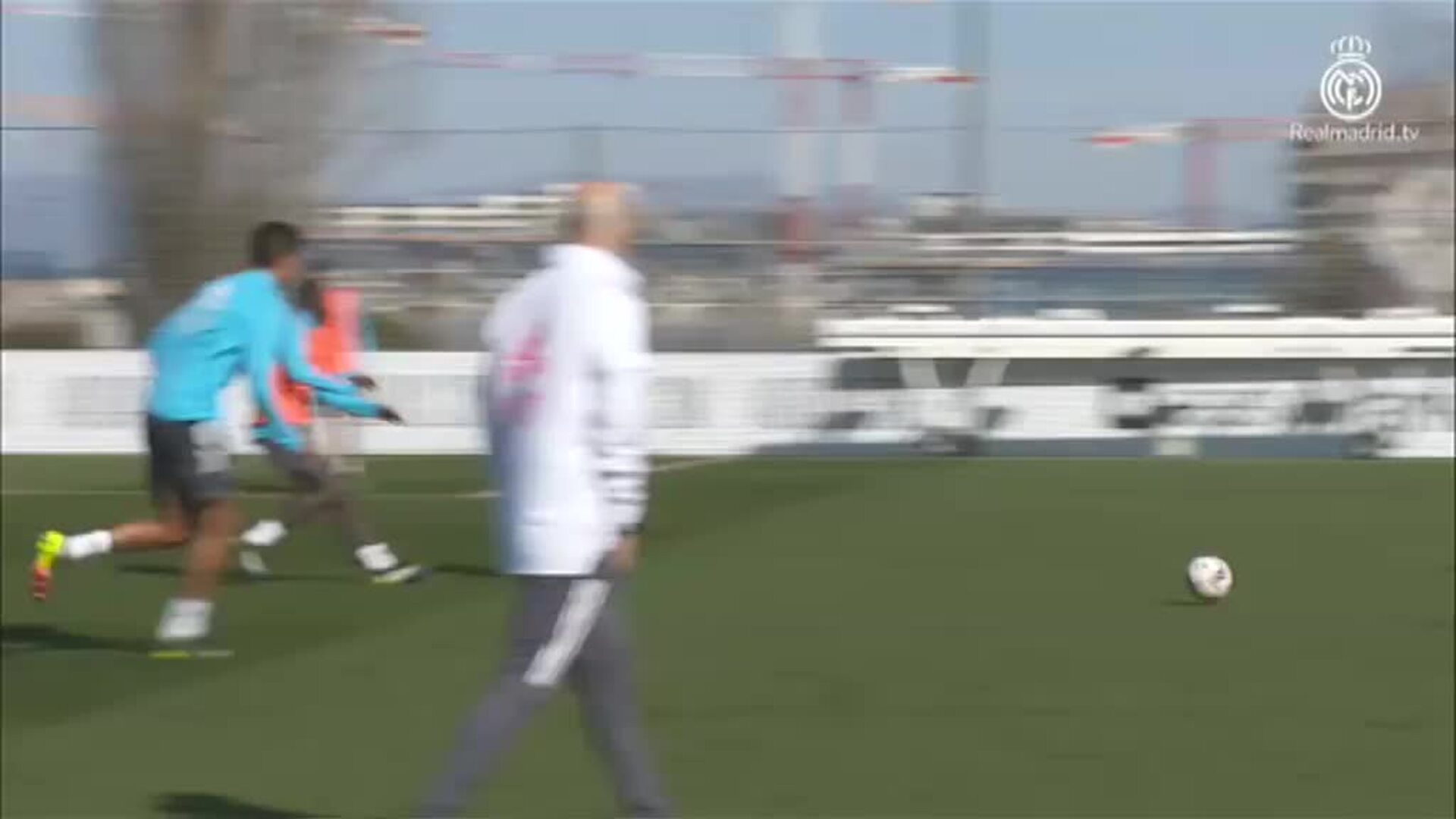 El Real Madrid recupera efectivos en el entrenamiento de esta mañana