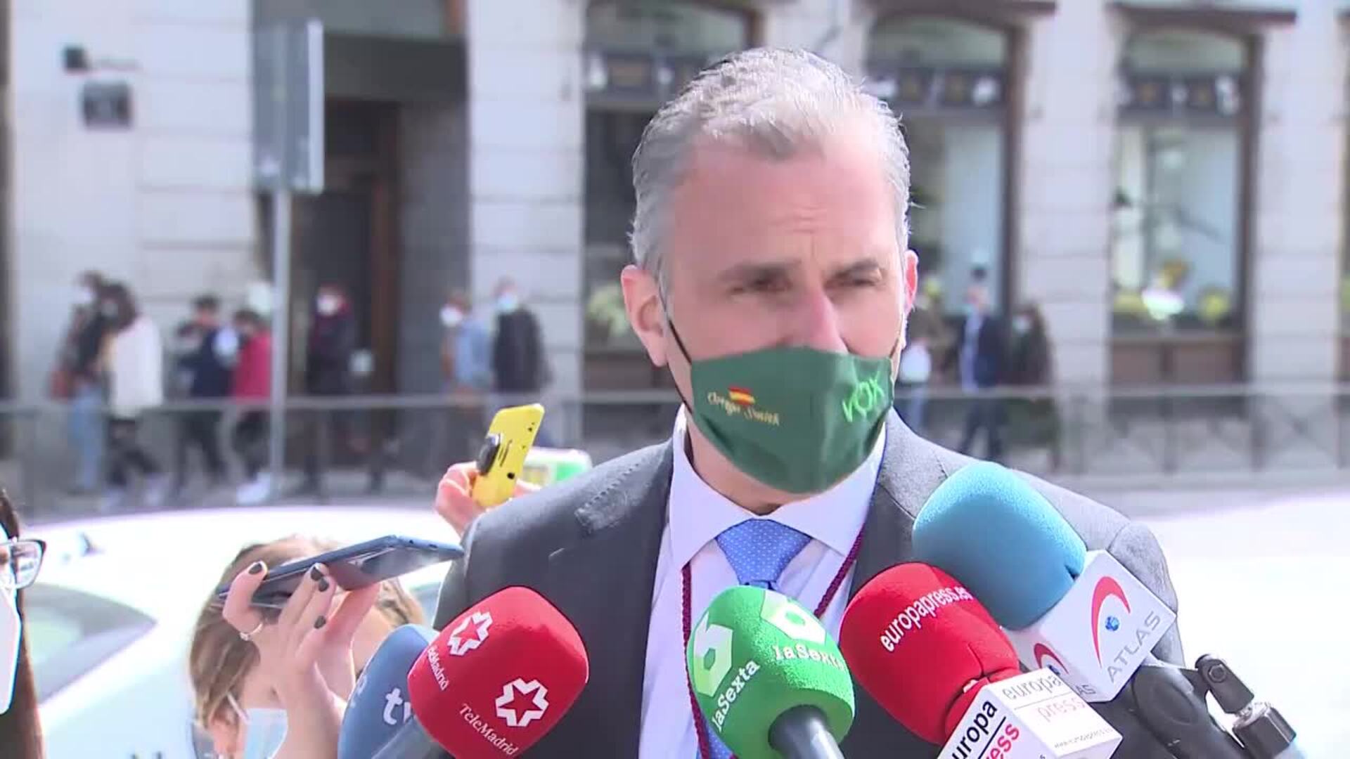 Ortega Smith dice que la &quot;única condición&quot; es que &quot;a la izquierda ni agua&quot;