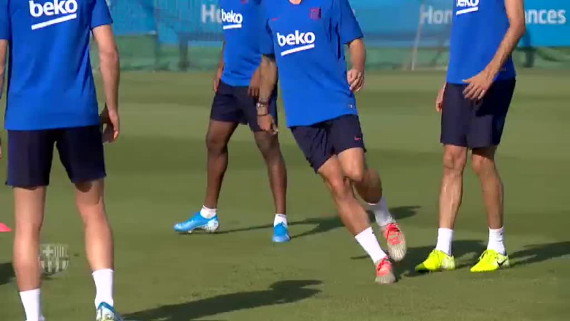 La felicidad reina en el entrenamiento del Barcelona tras vencer al Betis