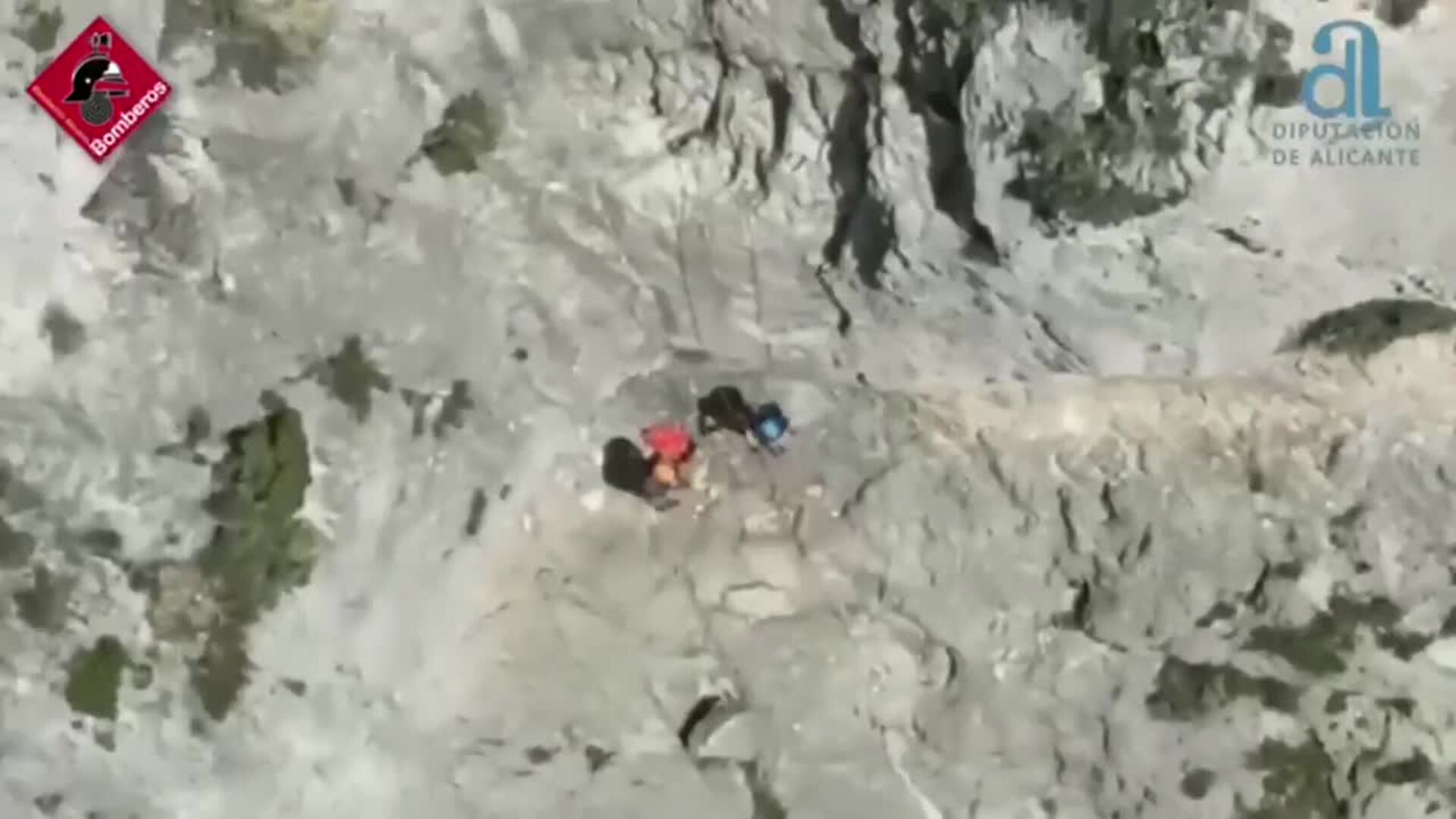 Rescatado un escalador tras sufrir una caída cuando practicaba rappel en Confrides