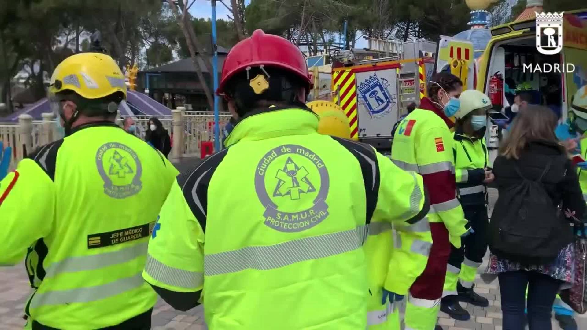 13 heridos al derrumbarse parte del techo del auditorio del Parque de Atracciones de Madrid