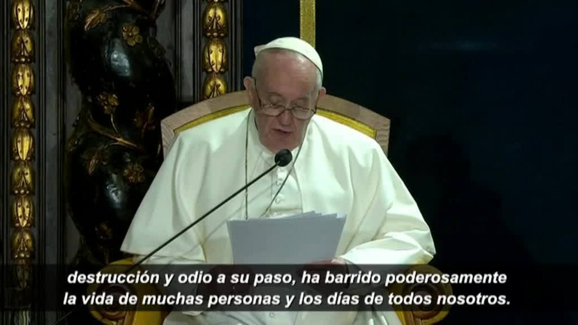 El papa habla abiertamente de &quot;guerra&quot; y señala a Putin