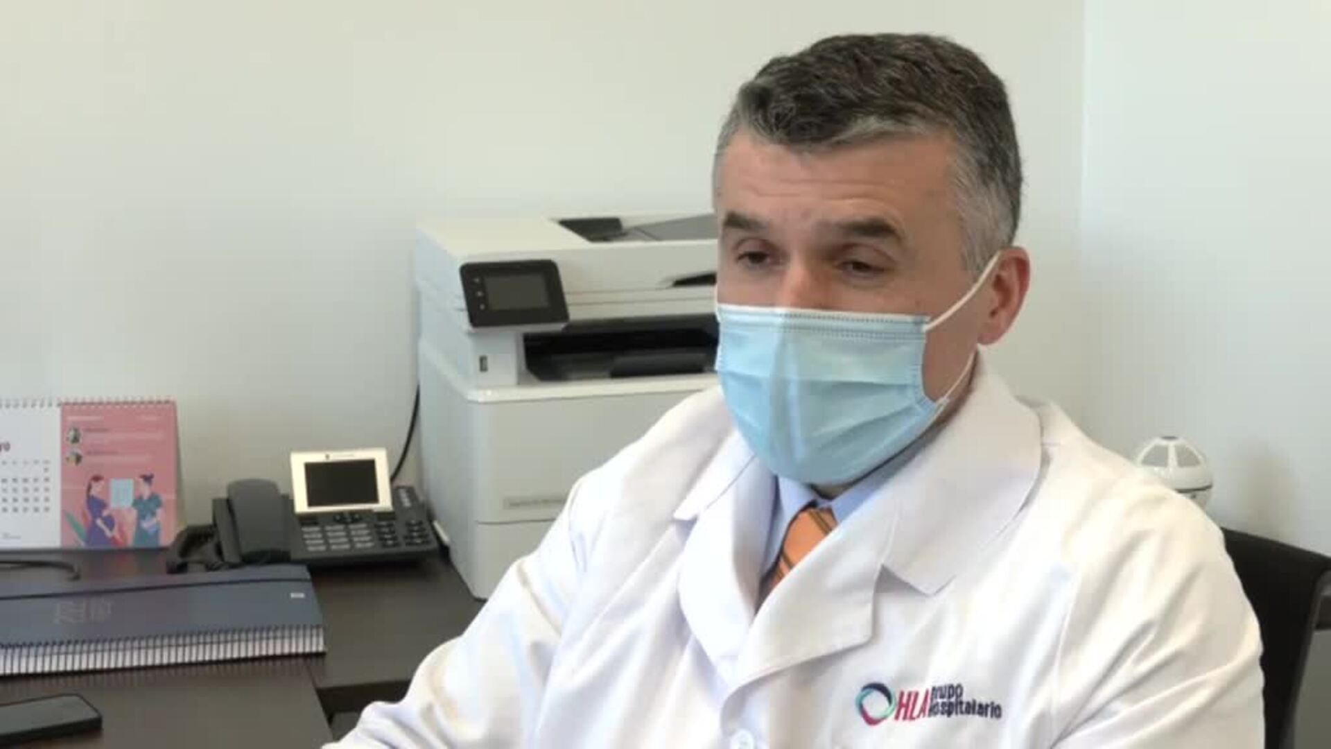 Ómicron sobrevive con subvariantes menos graves, pero más contagiosas