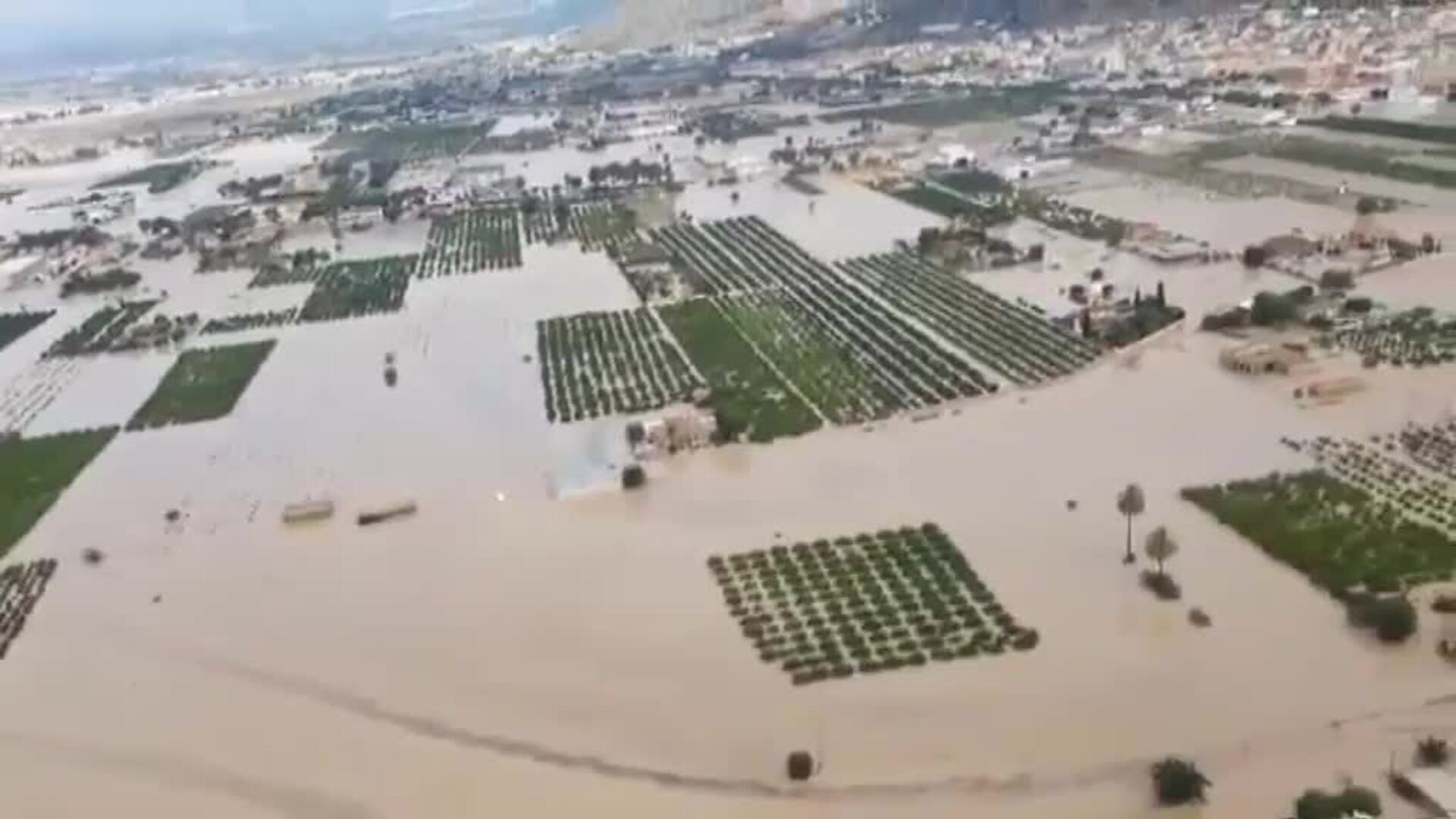 La gota fría anega por completo la Vega Baja del Segura