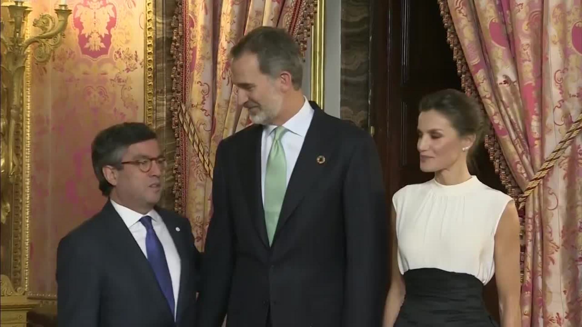 La Reina Letizia apuesta por vestido low cost para la recepción por la COP