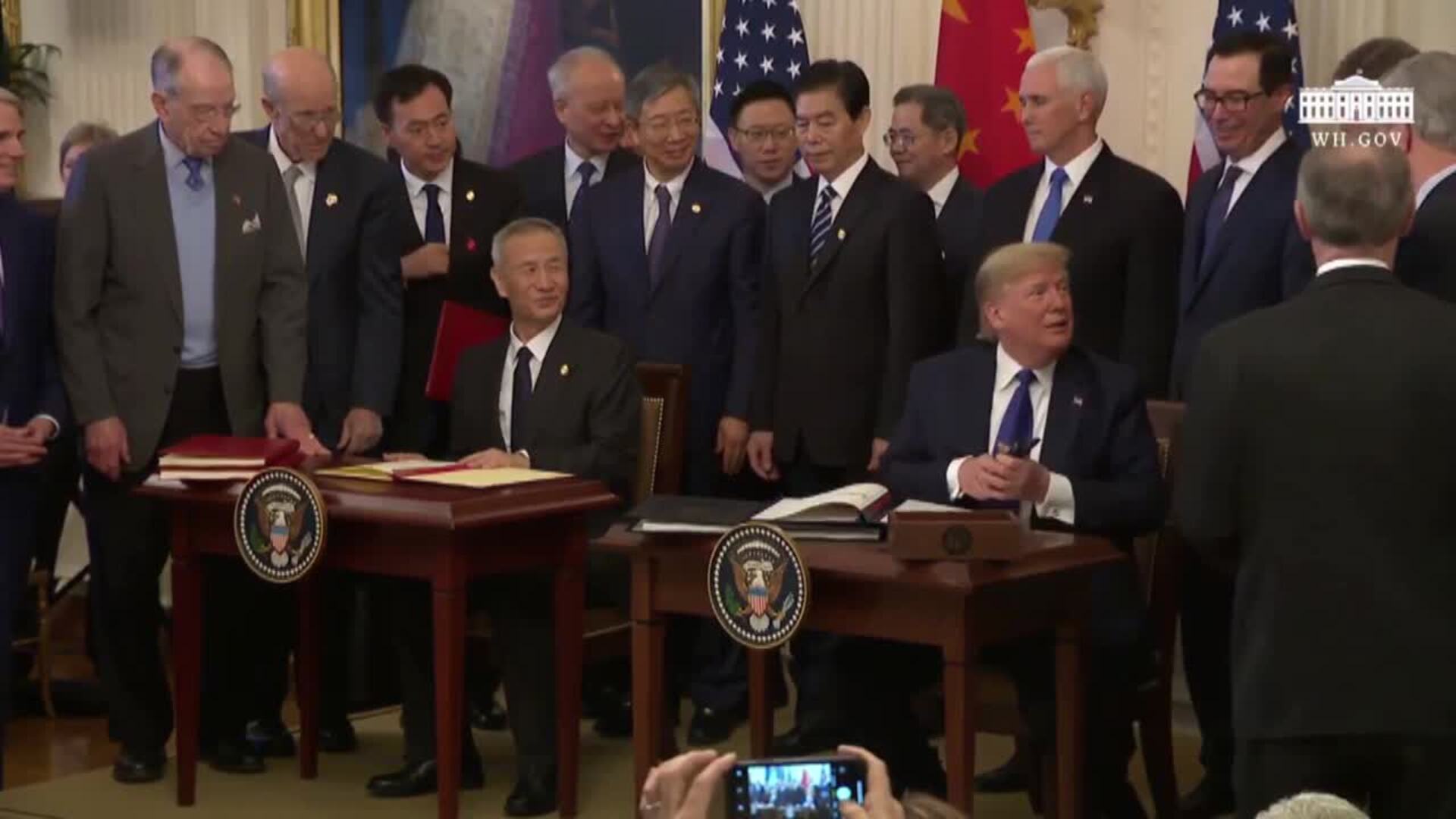 EEUU firma la paz comercial con China