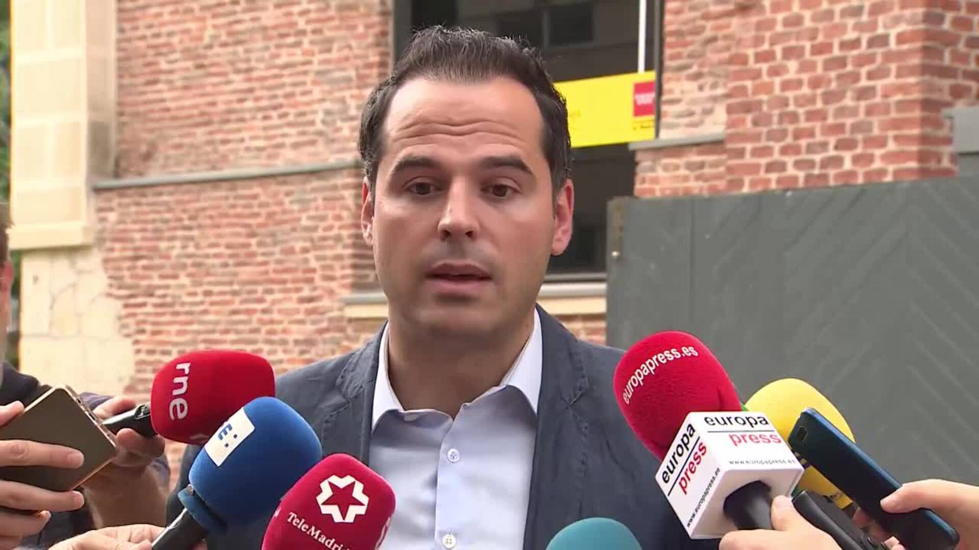 Aguado garantiza que Cs no dará &quot;ningún paso atrás&quot; sobre charlas LGTB