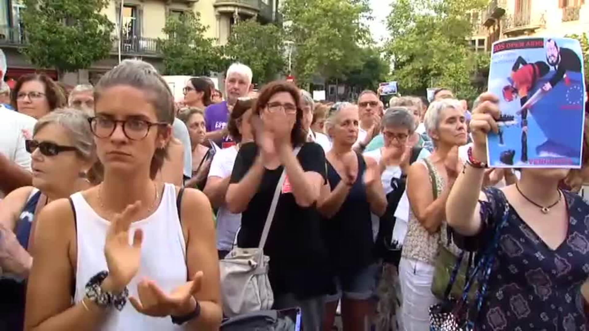 Concentración solidaria con el Open Arms en Barcelona