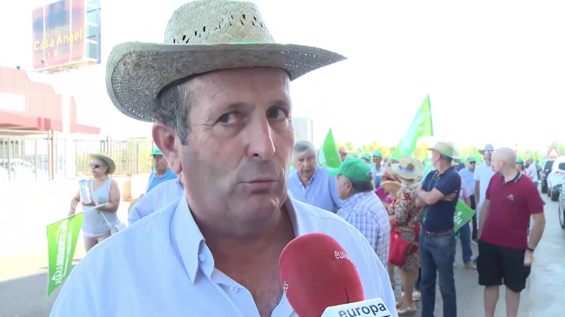 Agricultores protestan por los &quot;precios de miseria&quot; en producción vinícola