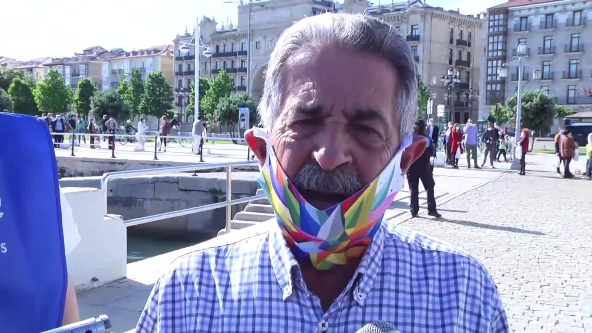 Revilla orgulloso de la solidaridad de los cántabros con el Banco de Alimentos