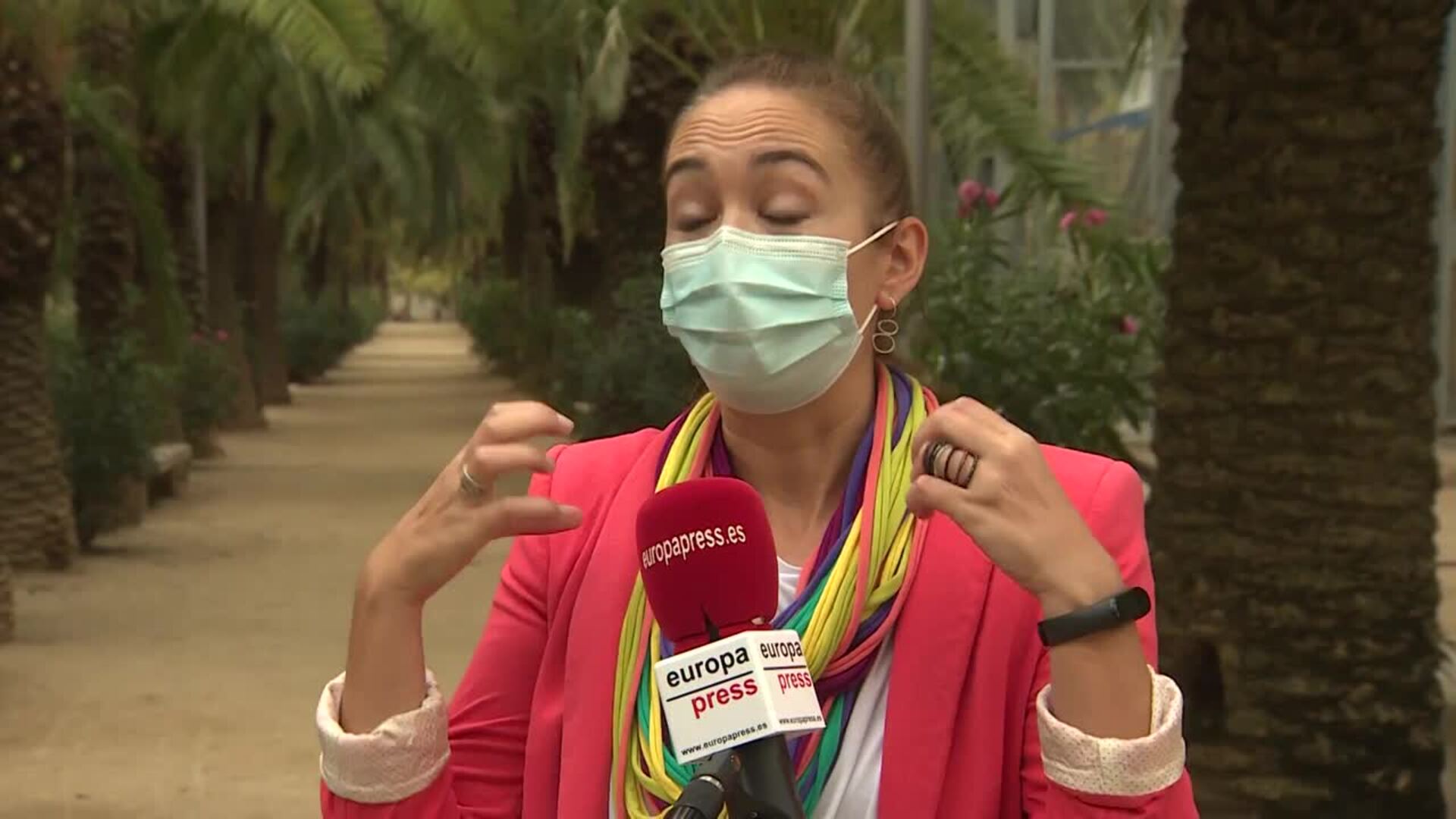 CSIC insta a ventilar las aulas y hacer actividades en exterior