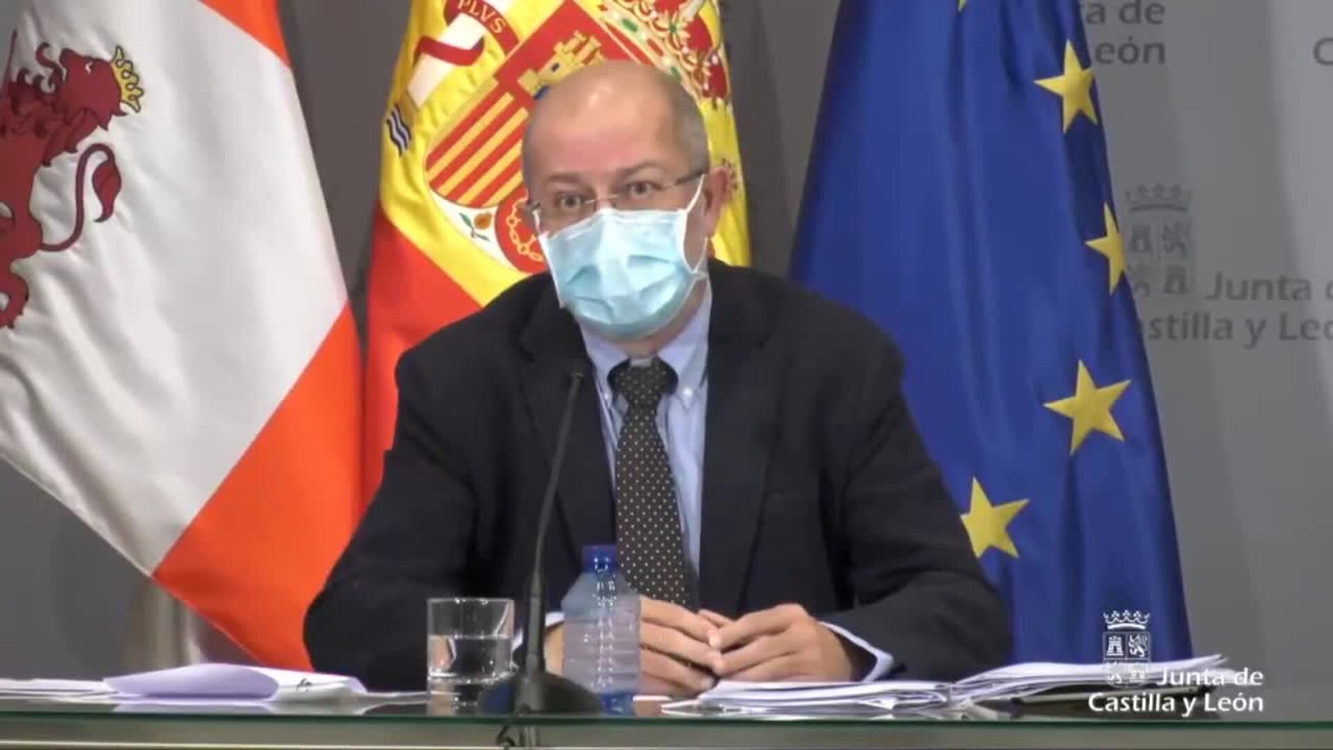 Igea cree que no debe disculparse por el toque de queda y reconoce estar cansado