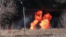 Guerra Ucrania - Rusia, en directo | Ni la pintada que anunciaba que había niños evitó el bombardeo del teatro de Mariúpol