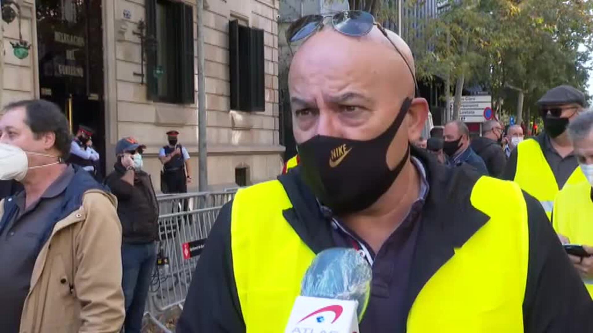 El toque de queda da la puntilla a varios sectores