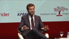 Casado promete una bajada de impuestos y la creación de 300.000 puestos de empleo