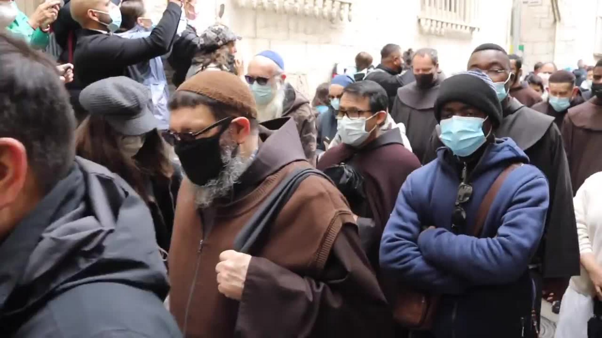Cientos de cristianos se congregan en Jerusalén este Viernes Santo