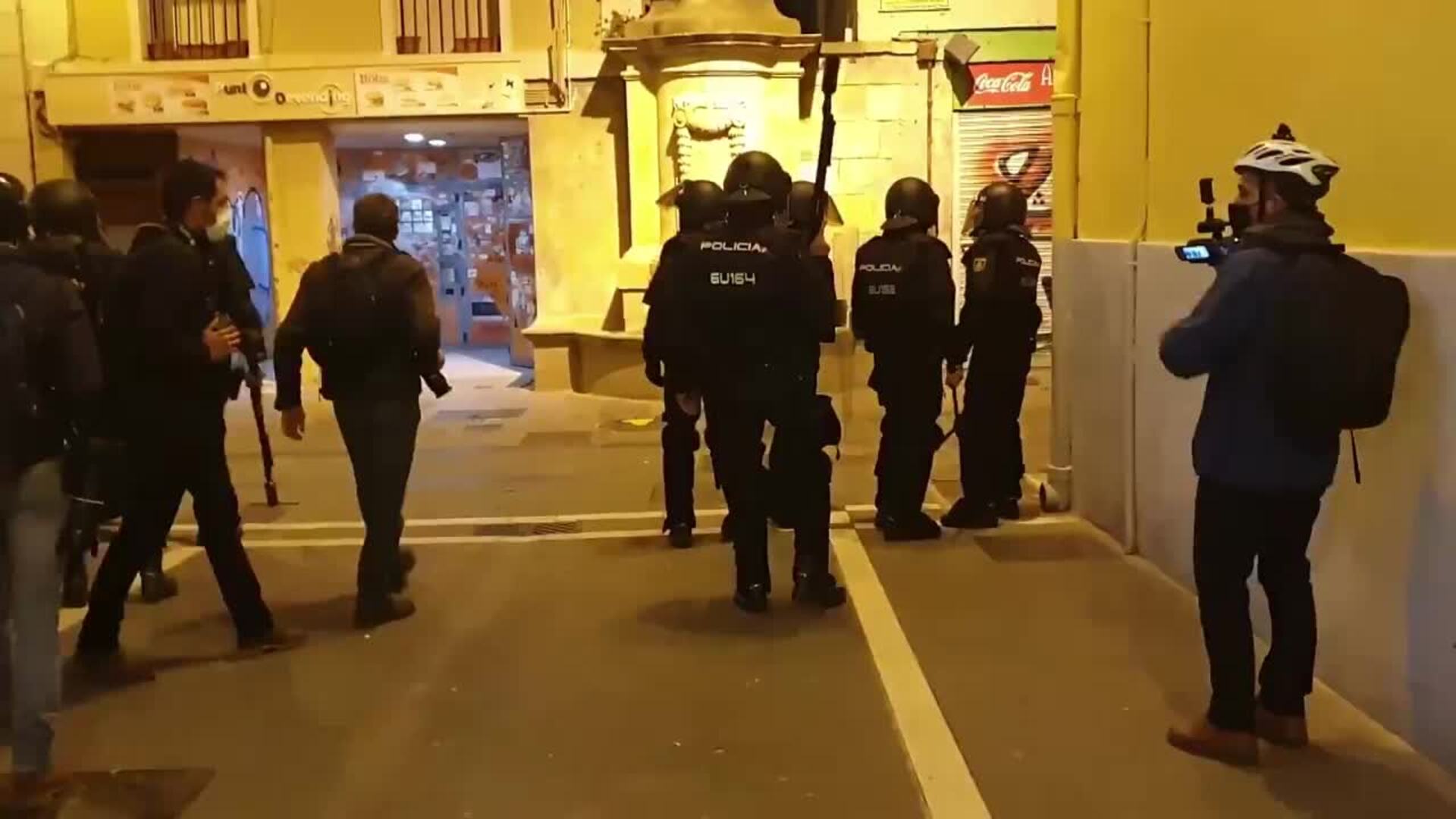 Disturbios en Pamplona durante una manifestación en apoyo a Pablo Hasél