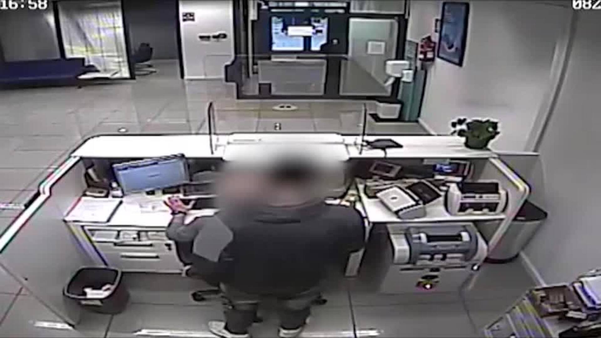 Detenido &#039;in fraganti&#039; un atracador de bancos en Barcelona