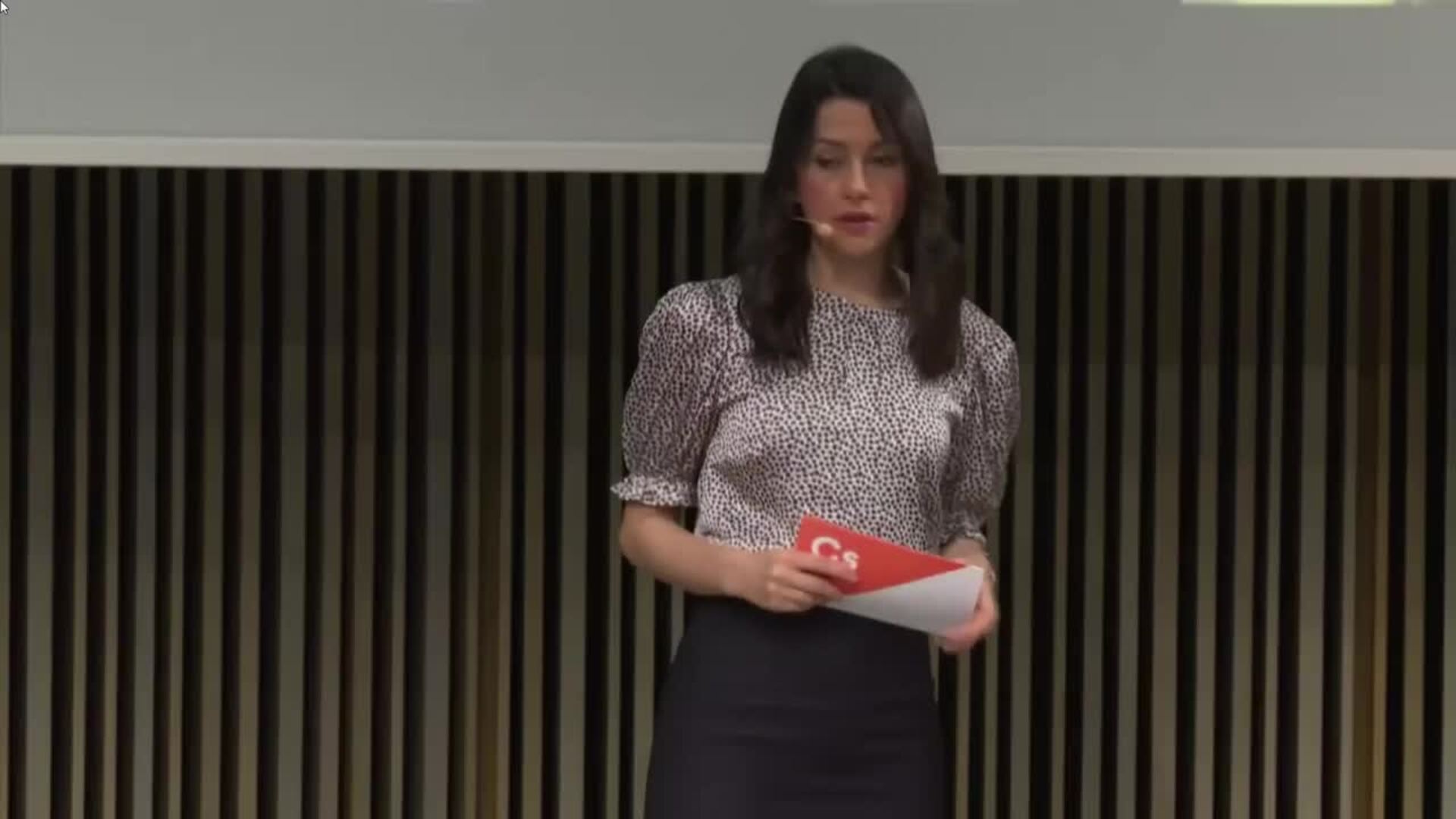 La oposición reacciona a los cambios del Gobierno y exige a Sánchez convocar elecciones