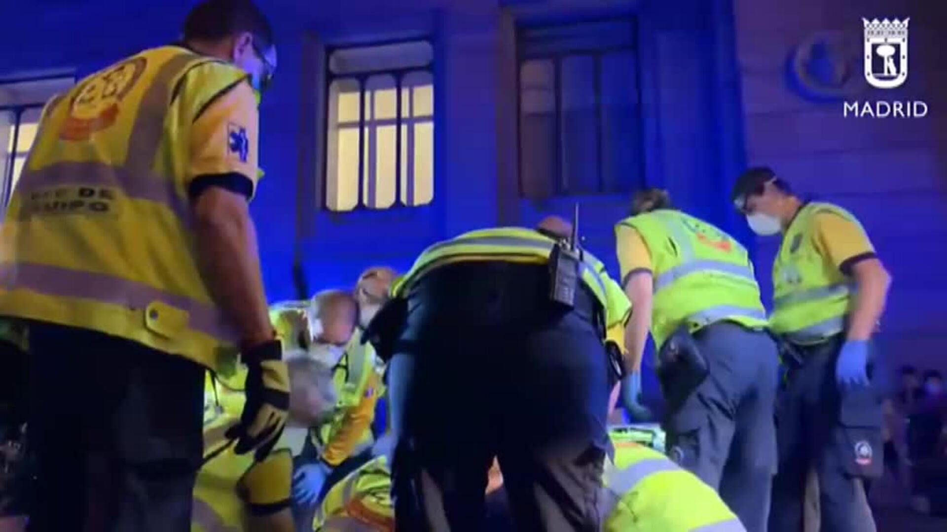 Atropellan a gran velocidad a un hombre de 33 años en la plaza de Cibeles