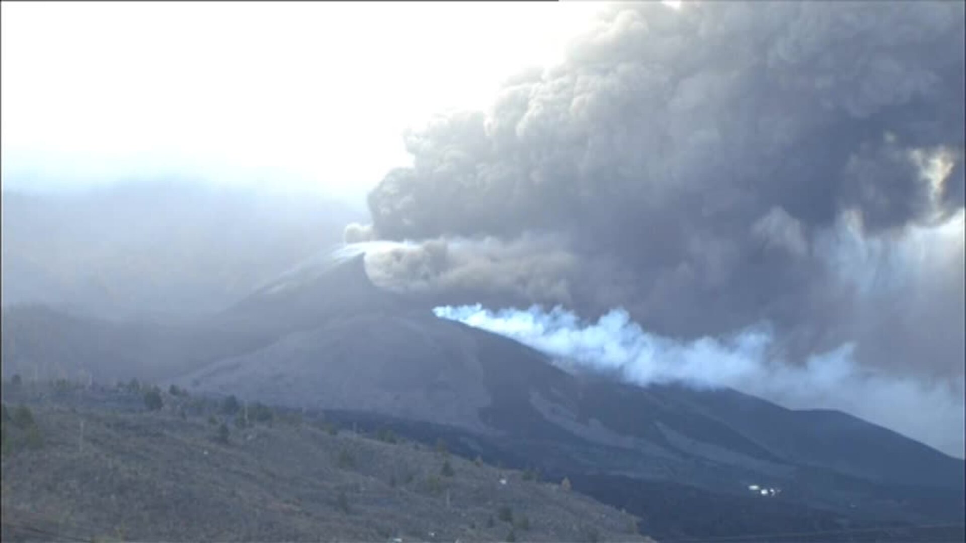 El volcán de Cumbre Vieja experimenta un cambio en su dinámica