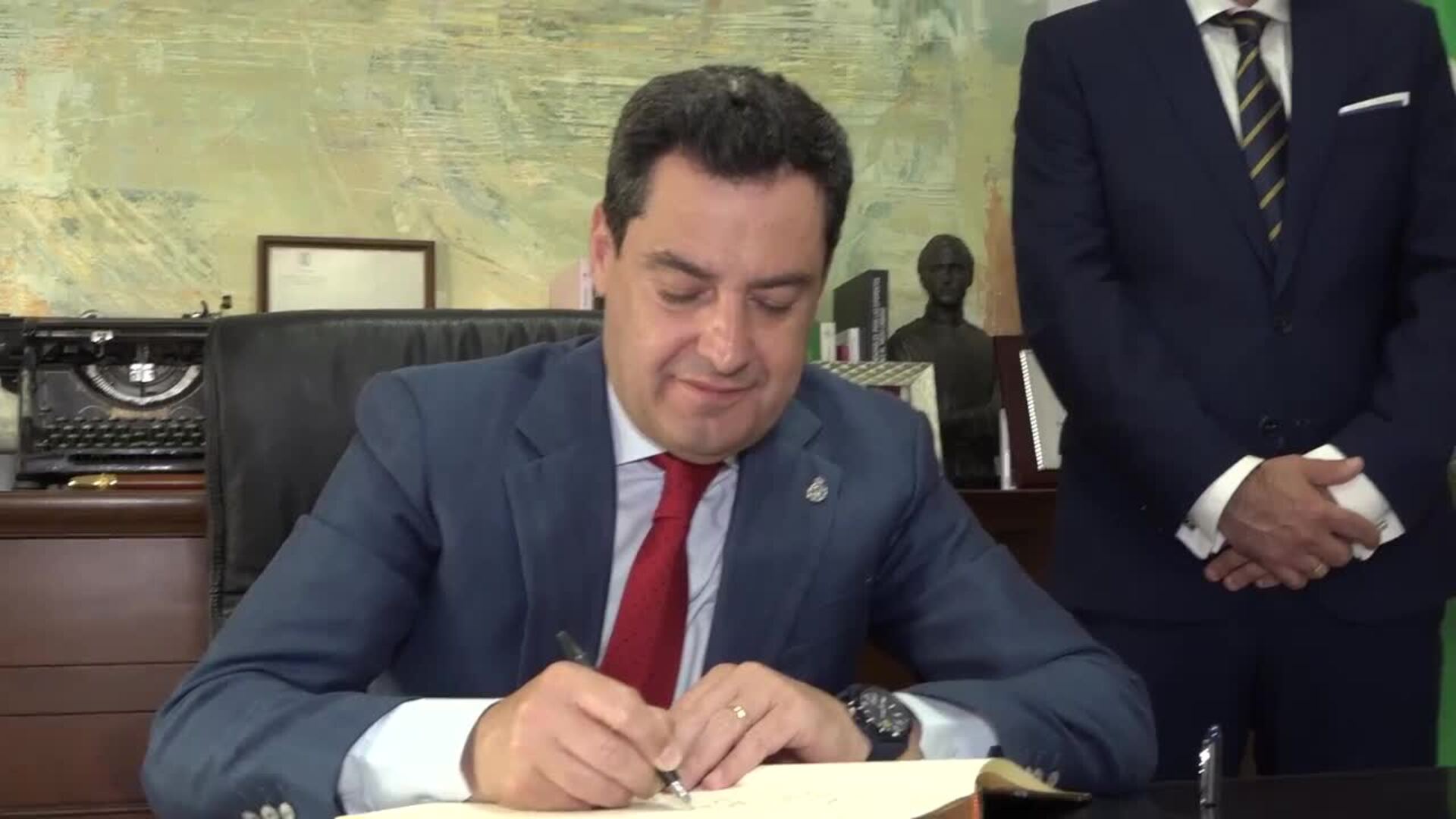 Moreno visita los municipios de Vera y Antas y destaca su contribución al progreso andaluz