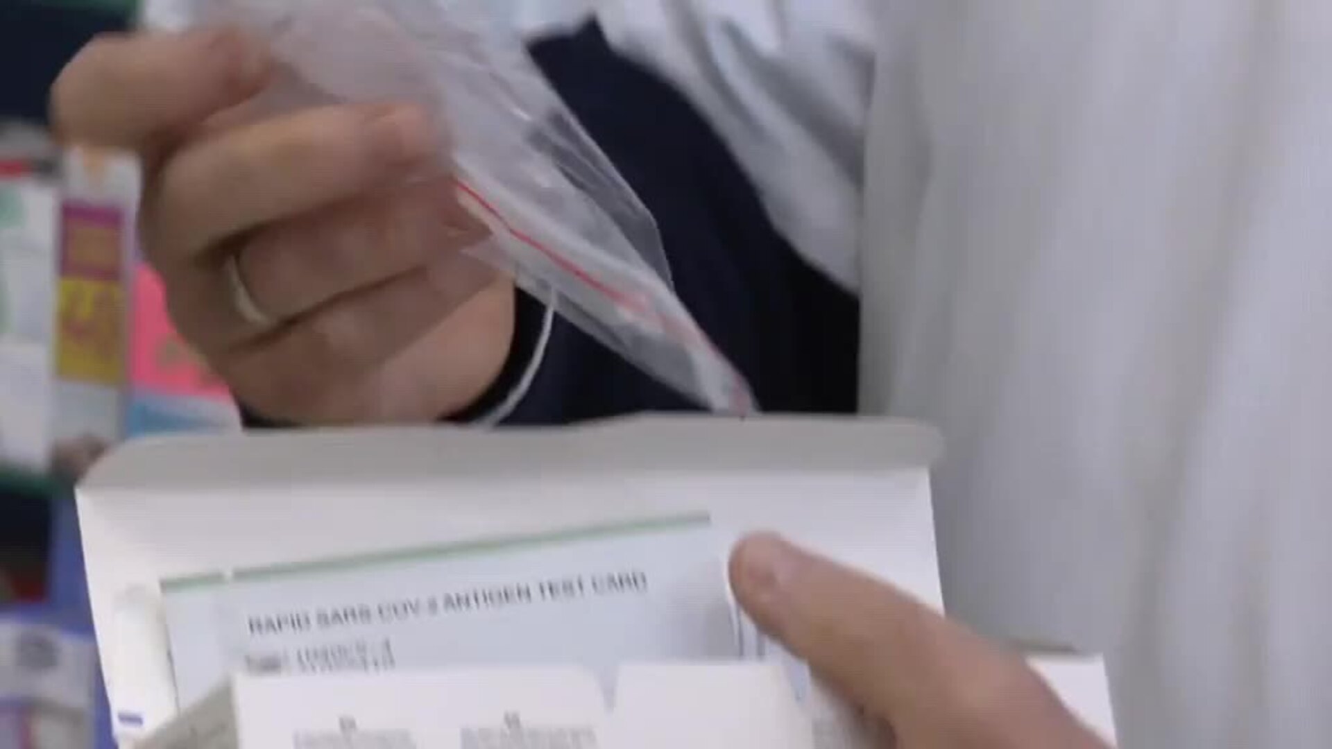 Las farmacias pierden dinero con los test de antígenos ya comprados