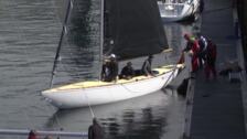 El Bribón sale a navegar sin Don Juan Carlos por el fuerte viento y oleaje