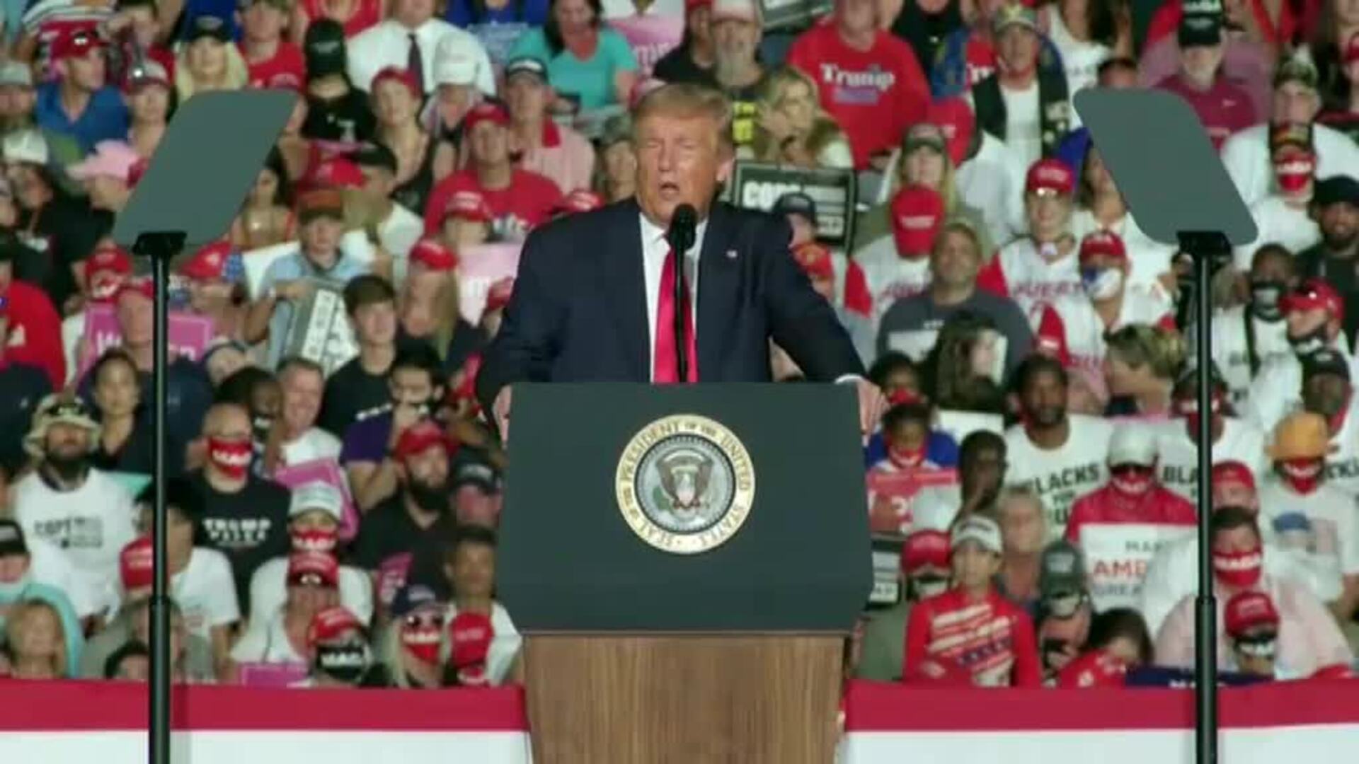 Un Trump eufórico, convencido de su recuperación, vuelve a atacar a su rival