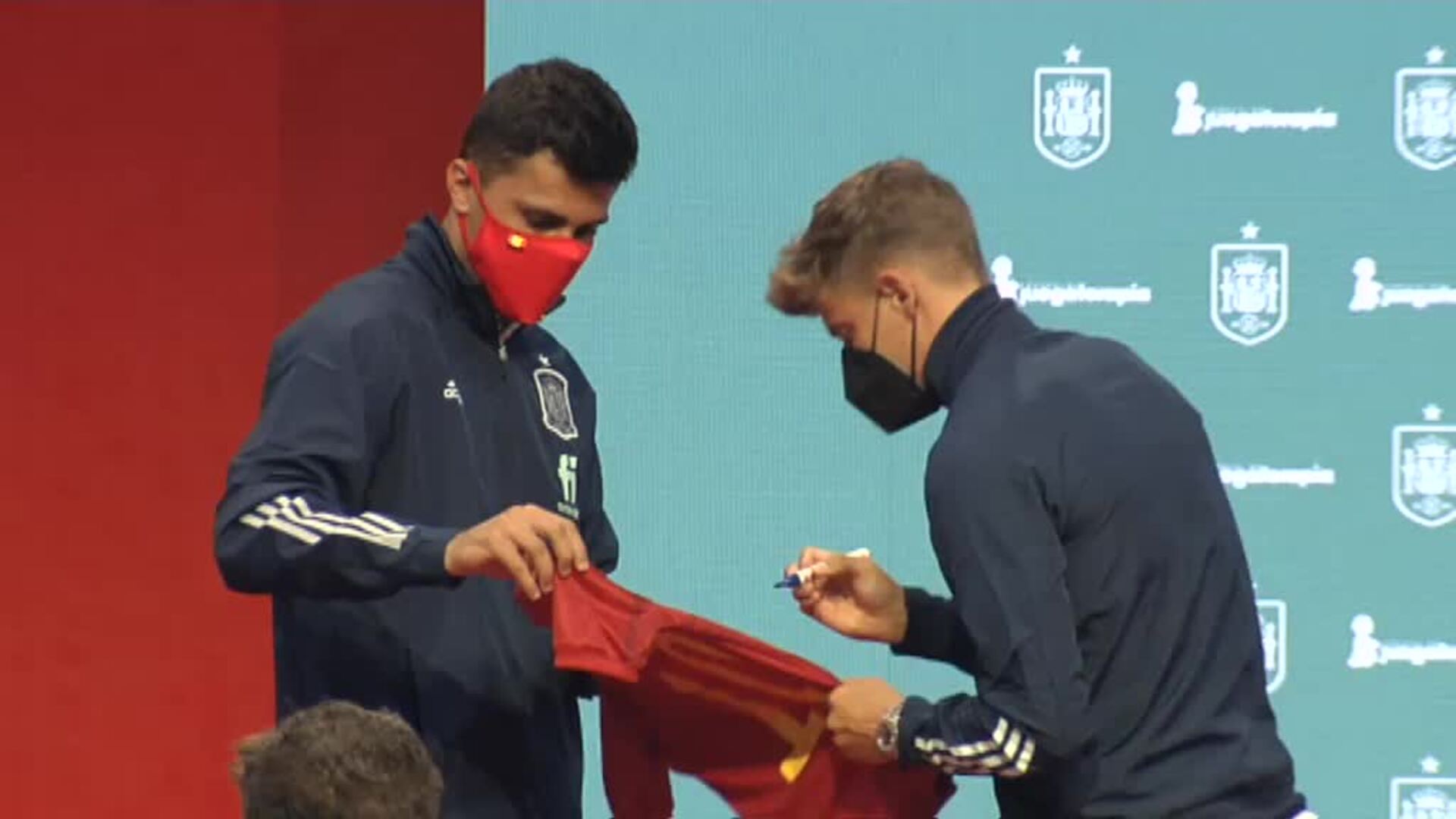 Acto solidario de la selección para la lucha contra el cáncer infantil