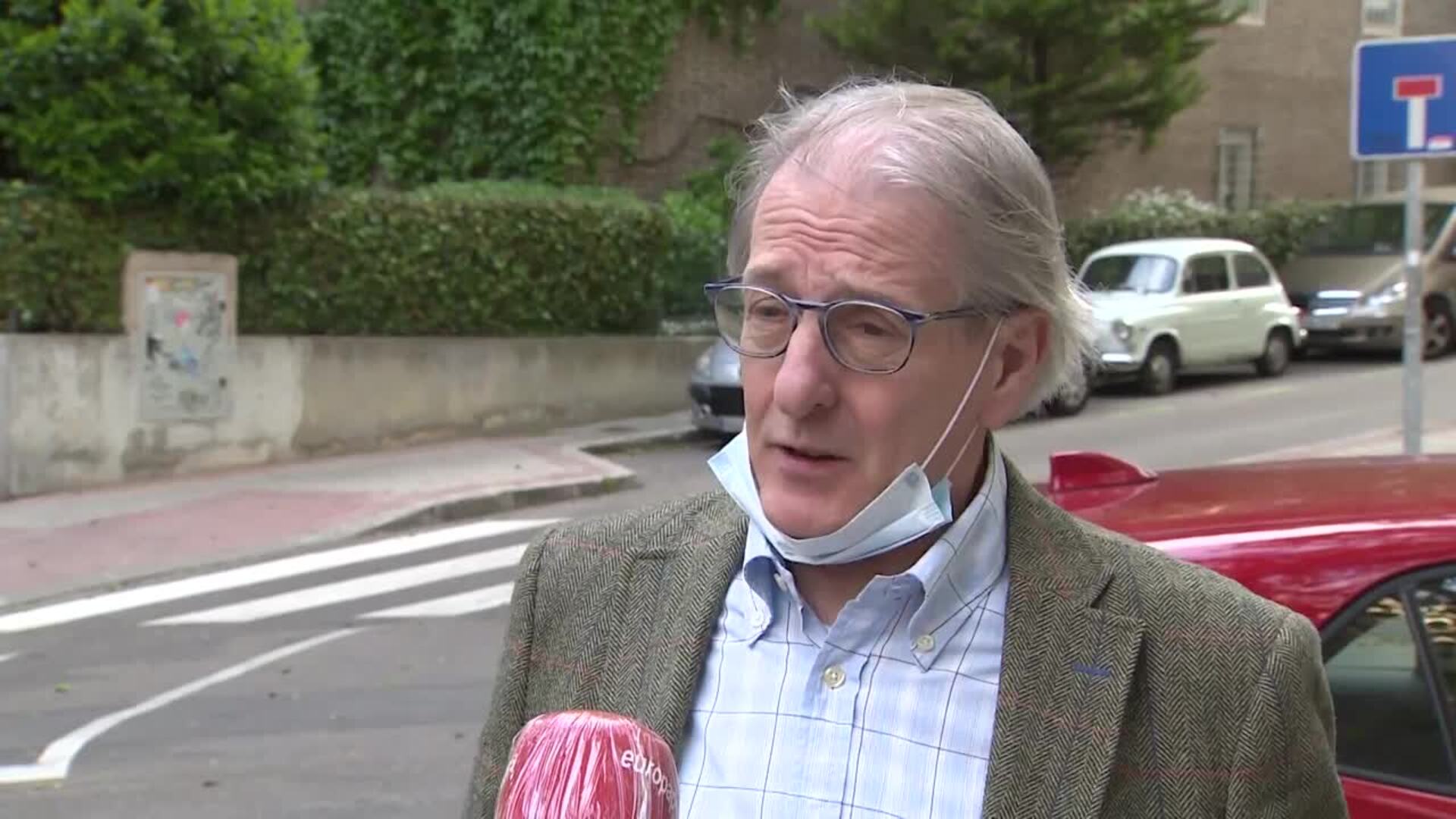 Hosteleros consideran plan de desescalada de Sánchez &quot;inviable&quot;