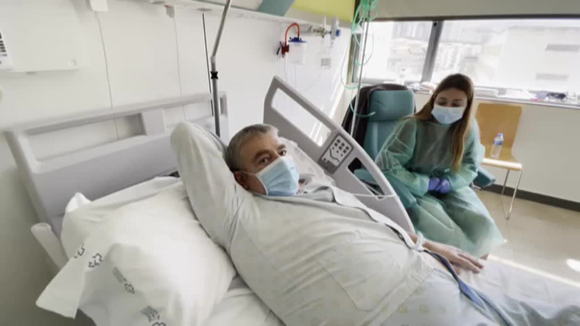 Sara vive en pocos días el ingreso por covid de sus padres y abuelos