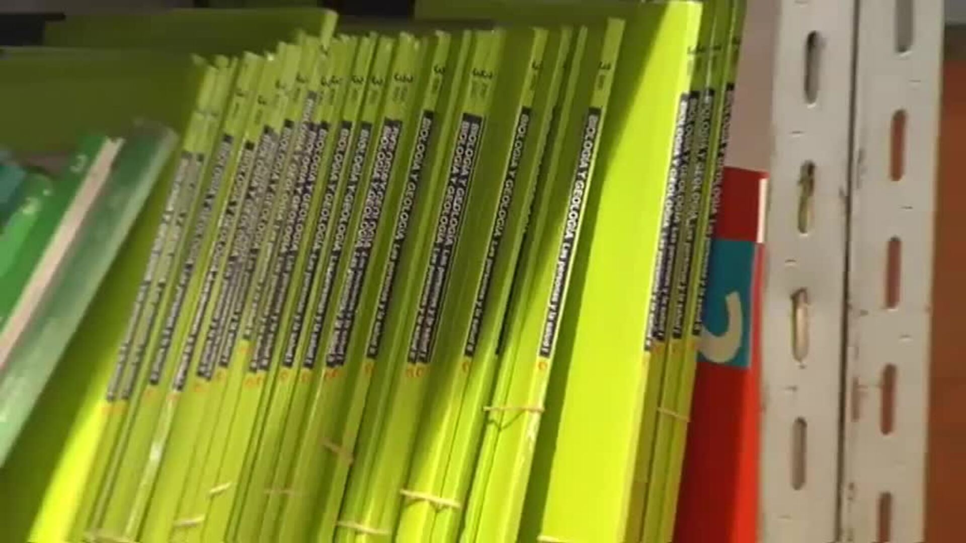 El Gobierno en funciones se reunirá la semana que viene con los editores de libros de texto escolares