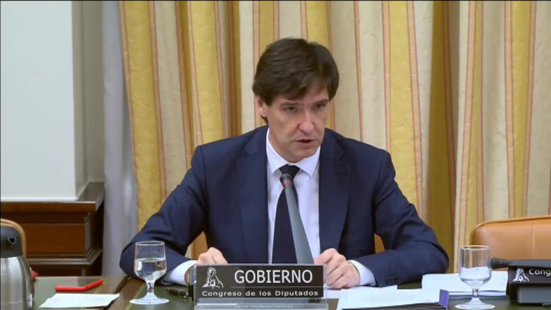 Salvador Illa: &quot;No puede ser que 700 personas hagan botellón con los muertos que hay&quot;