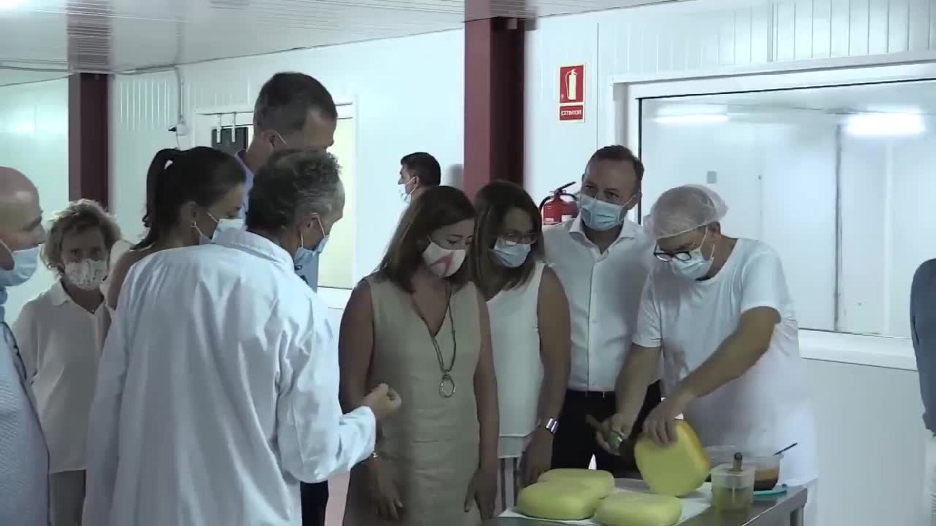 Los Reyes reciben un baño de masas en Menorca