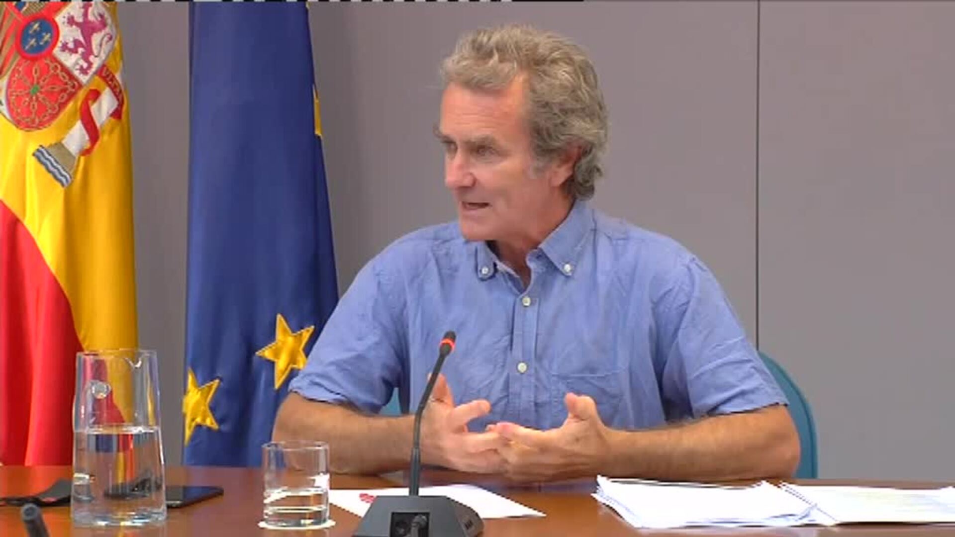 Simón: &quot;Bienvenido sea quien quiera seguir llevando la mascarilla&quot;