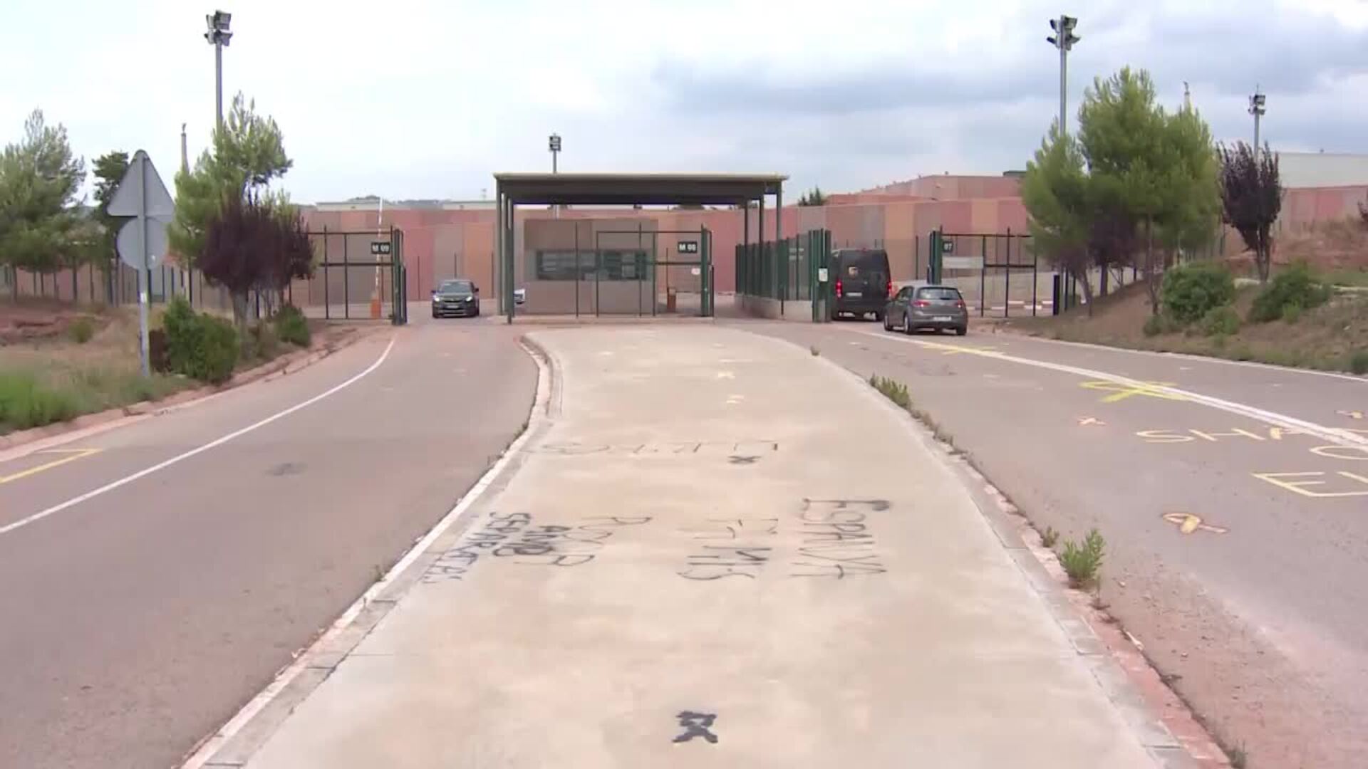 Torra se reúne durante más de cinco horas con los políticos presos