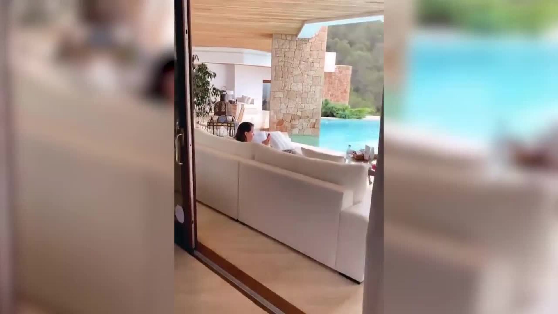 Laura Matamoros disfruta de unas vacaciones en Ibiza