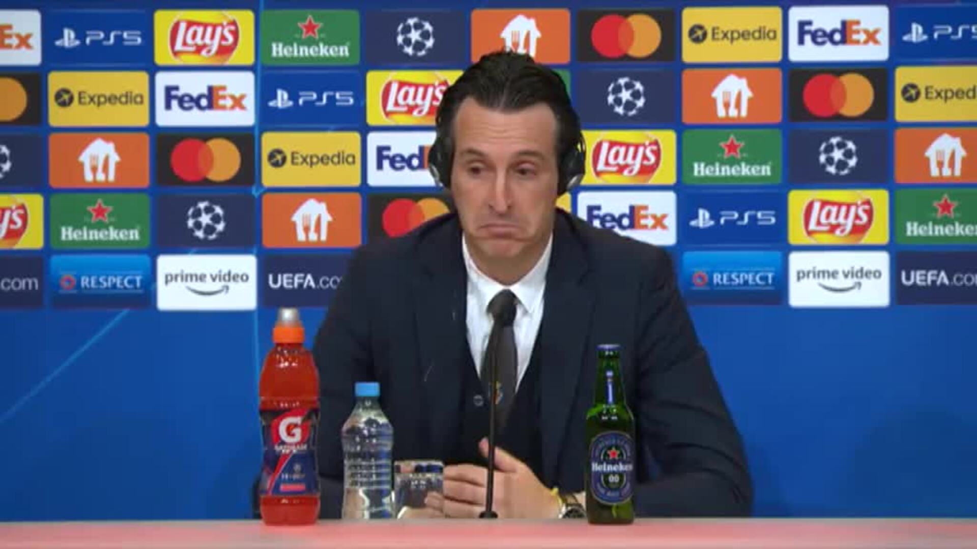 Emery: &quot;Estamos aquí porque tenemos un proyecto sólido, no para que digan que somos Astérix y Obélix&quot;